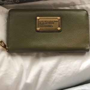 Marc Jacobs wallet